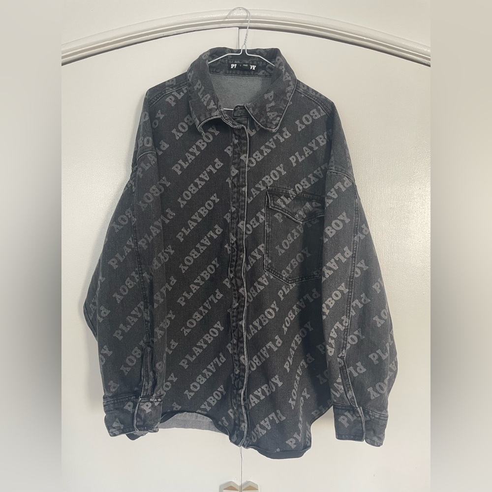 PLAYBOY all over print Charcoal Denim thick button down with snaps size large - Picture 7 of 9